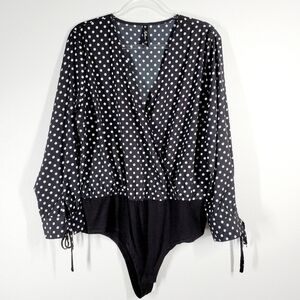 INFLUENCE POLKA DOT BODYSUIT